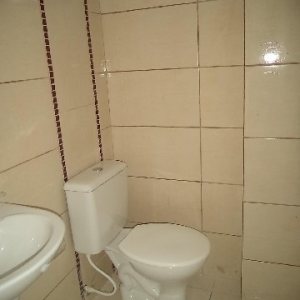 Pavilhão com 678m², no bairro Ana Rech em Caxias do Sul para Alugar