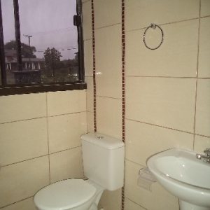 Pavilhão com 678m², no bairro Ana Rech em Caxias do Sul para Alugar