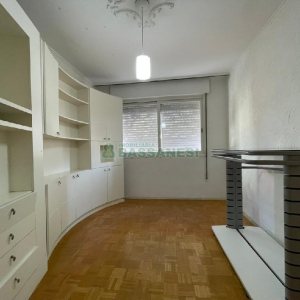 Apto Mobiliado com 80m², 3 dormitórios, no bairro São Pelegrino em Caxias do Sul para Comprar