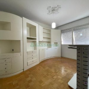 Apto Mobiliado com 80m², 3 dormitórios, no bairro São Pelegrino em Caxias do Sul para Comprar