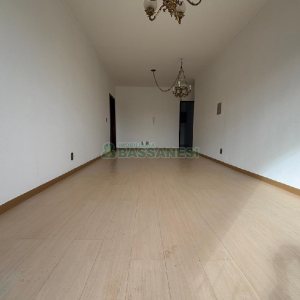 Apartamento com 91m², 3 dormitórios, 1 vaga, no bairro Panazzolo em Caxias do Sul para Alugar