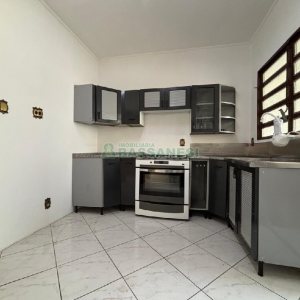 Apartamento com 91m², 3 dormitórios, 1 vaga, no bairro Panazzolo em Caxias do Sul para Alugar