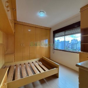 Apartamento com 91m², 3 dormitórios, 1 vaga, no bairro Panazzolo em Caxias do Sul para Alugar