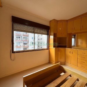 Apartamento com 91m², 3 dormitórios, 1 vaga, no bairro Panazzolo em Caxias do Sul para Alugar