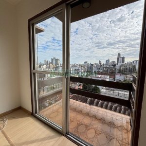 Apartamento com 91m², 3 dormitórios, 1 vaga, no bairro Panazzolo em Caxias do Sul para Alugar