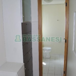 Sala Mobiliada com 52m², 1 vaga, no bairro Centro em Caxias do Sul para Comprar