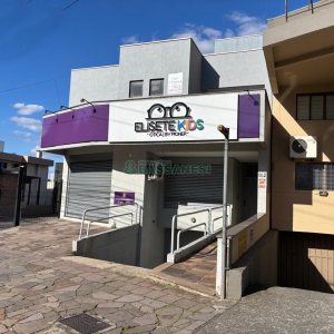 Casa com 156m², 3 dormitórios, 5 vagas, no bairro São Pelegrino em Caxias do Sul para Alugar