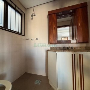 Casa com 156m², 3 dormitórios, 5 vagas, no bairro São Pelegrino em Caxias do Sul para Alugar