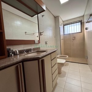 Casa com 156m², 3 dormitórios, 5 vagas, no bairro São Pelegrino em Caxias do Sul para Alugar