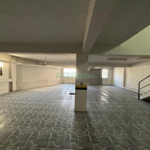 Casa com 156m², 3 dormitórios, 5 vagas, no bairro São Pelegrino em Caxias do Sul para Alugar