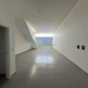 Loja com 230m², no bairro Interlagos em Caxias do Sul para Alugar