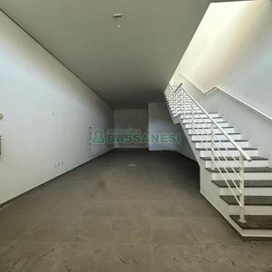 Loja com 230m², no bairro Interlagos em Caxias do Sul para Alugar