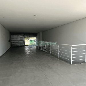 Loja com 230m², no bairro Interlagos em Caxias do Sul para Alugar