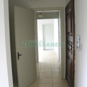 Sala com 42m², no bairro Centro em Caxias do Sul para Alugar