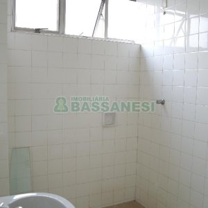 Sala com 42m², no bairro Centro em Caxias do Sul para Alugar