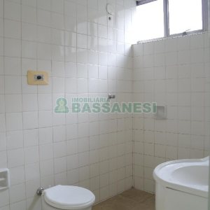 Sala com 42m², no bairro Centro em Caxias do Sul para Alugar