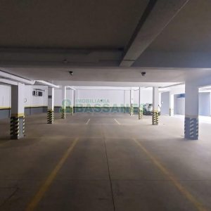 Estacionamento com 100m², no bairro São Pelegrino em Caxias do Sul para Alugar