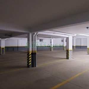 Estacionamento com 100m², no bairro São Pelegrino em Caxias do Sul para Alugar