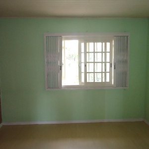 Casa com 50m², 2 dormitórios, no bairro Santa Catarina em Caxias do Sul para Comprar