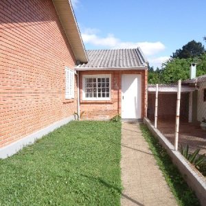 Casa com 50m², 2 dormitórios, no bairro Santa Catarina em Caxias do Sul para Comprar