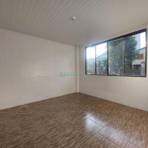 Apartamento com 94m², 2 dormitórios, 1 vaga, no bairro Interlagos em Caxias do Sul para Alugar