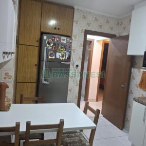 Apartamento com 68m², 2 dormitórios, 1 vaga, no bairro Rio Branco em Caxias do Sul para Comprar