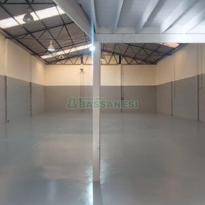 Pavilhão com 280m², no bairro Santa Catarina em Caxias do Sul para Alugar