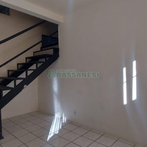Pavilhão com 280m², no bairro Santa Catarina em Caxias do Sul para Alugar