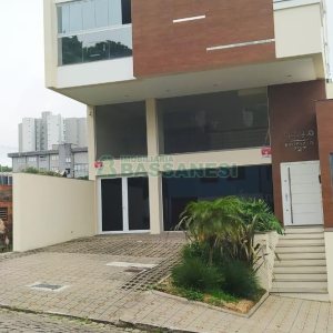 Loja com 330m², no bairro Panazzolo em Caxias do Sul para Alugar