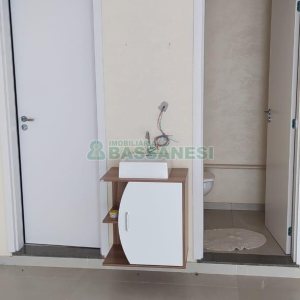 Loja com 330m², no bairro Panazzolo em Caxias do Sul para Alugar