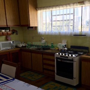 Apartamento com 84m², 2 dormitórios, 1 vaga, no bairro Centro em Caxias do Sul para Alugar