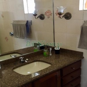 Apartamento com 84m², 2 dormitórios, 1 vaga, no bairro Centro em Caxias do Sul para Alugar