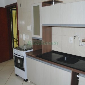 Apartamento com 38m², 1 dormitório, 1 vaga, no bairro Sagrada Família em Caxias do Sul para Alugar