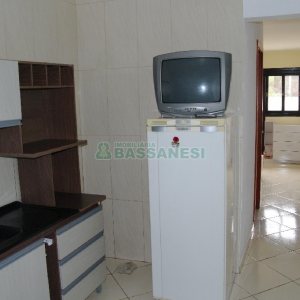 Apartamento com 38m², 1 dormitório, 1 vaga, no bairro Sagrada Família em Caxias do Sul para Alugar