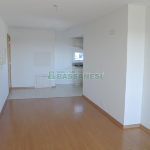 Apartamento com 85m², 2 dormitórios, 2 vagas, no bairro Sagrada Família em Caxias do Sul para Comprar