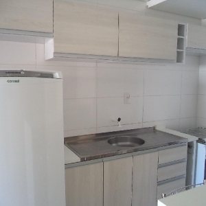 Kitinete Mobiliado com 30m², 1 dormitório, no bairro São Pelegrino em Caxias do Sul para Alugar