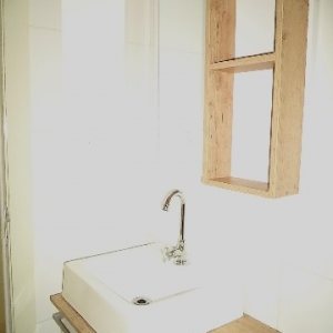 Kitinete Mobiliado com 30m², 1 dormitório, no bairro São Pelegrino em Caxias do Sul para Alugar