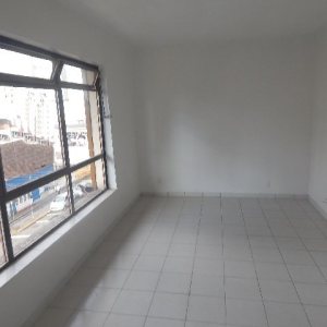 Sala com 15m², no bairro São Pelegrino em Caxias do Sul para Alugar