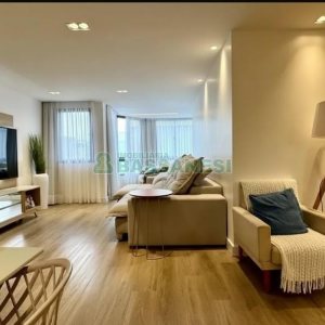 Apartamento com 126m², 3 dormitórios, 2 vagas, no bairro São Pelegrino em Caxias do Sul para Alugar ou Comprar