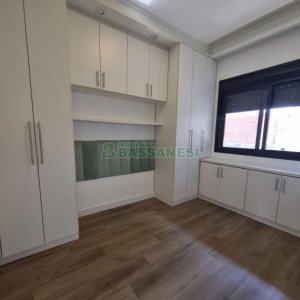 Apartamento com 126m², 3 dormitórios, 2 vagas, no bairro São Pelegrino em Caxias do Sul para Alugar ou Comprar