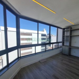 Apartamento com 126m², 3 dormitórios, 2 vagas, no bairro São Pelegrino em Caxias do Sul para Alugar ou Comprar
