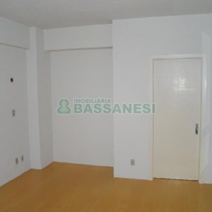 Sala com 20m², no bairro Centro em Caxias do Sul para Alugar