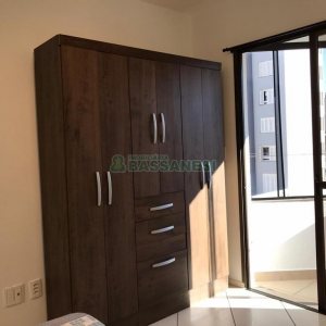 Kitinete Mobiliado com 35m², 1 dormitório, no bairro Centro em Caxias do Sul para Alugar