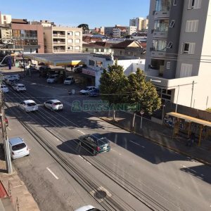 Kitinete Mobiliado com 35m², 1 dormitório, no bairro Centro em Caxias do Sul para Alugar