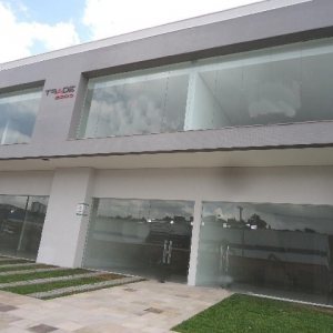 Loja com 610m², no bairro Universitário em Caxias do Sul para Alugar