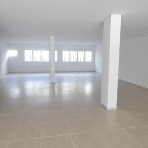Loja com 198m², 2 vagas, no bairro Villagio Iguatemi em Caxias do Sul para Alugar