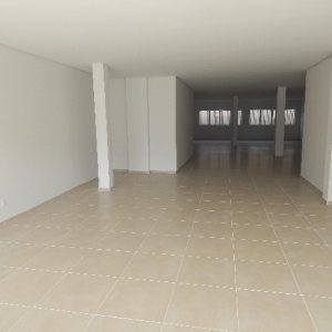 Loja com 198m², 2 vagas, no bairro Villagio Iguatemi em Caxias do Sul para Alugar