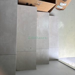 Pavilhão com 500m², no bairro Mariland em Caxias do Sul para Alugar