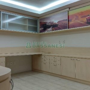 Pavilhão com 640m², no bairro Santa Catarina em Caxias do Sul para Alugar