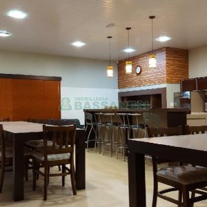 Pavilhão com 640m², no bairro Santa Catarina em Caxias do Sul para Alugar